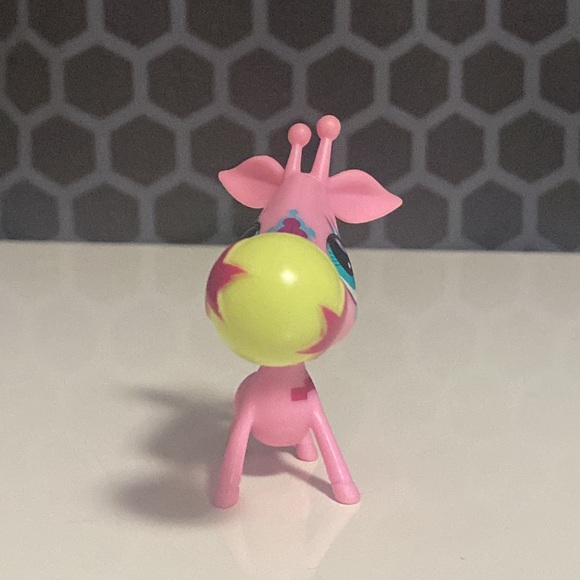 littlest pet shop (lps) - Picture 2 of 4